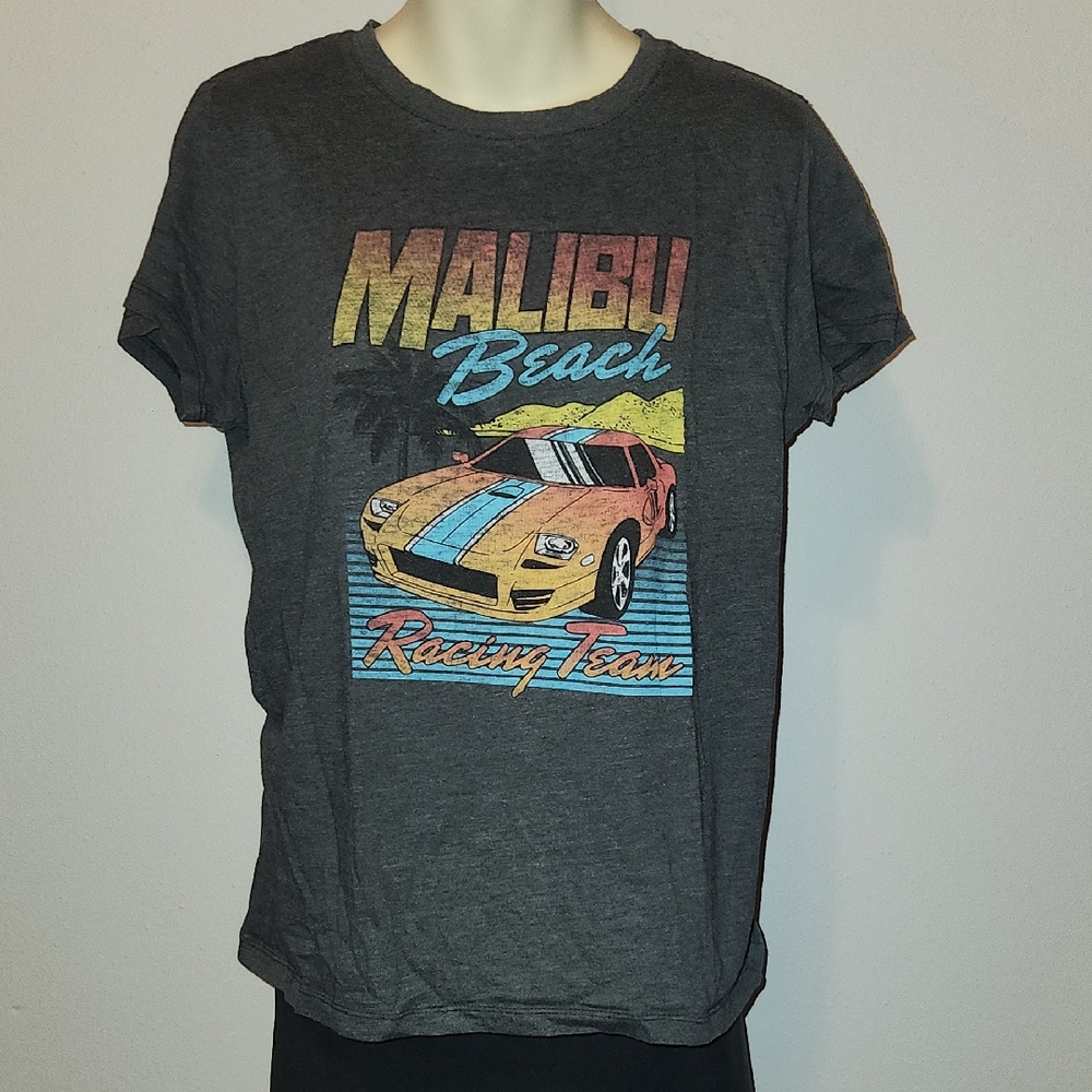 Classic Crew Aeropostale Graphic Tee with Malibu Beach And Car Design